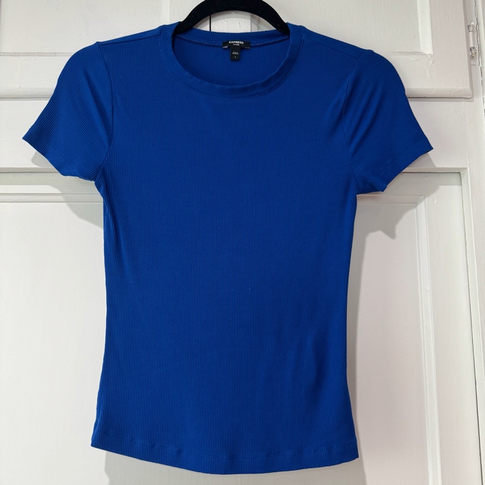 Express Ribbed Fitted Crew Neck Tee